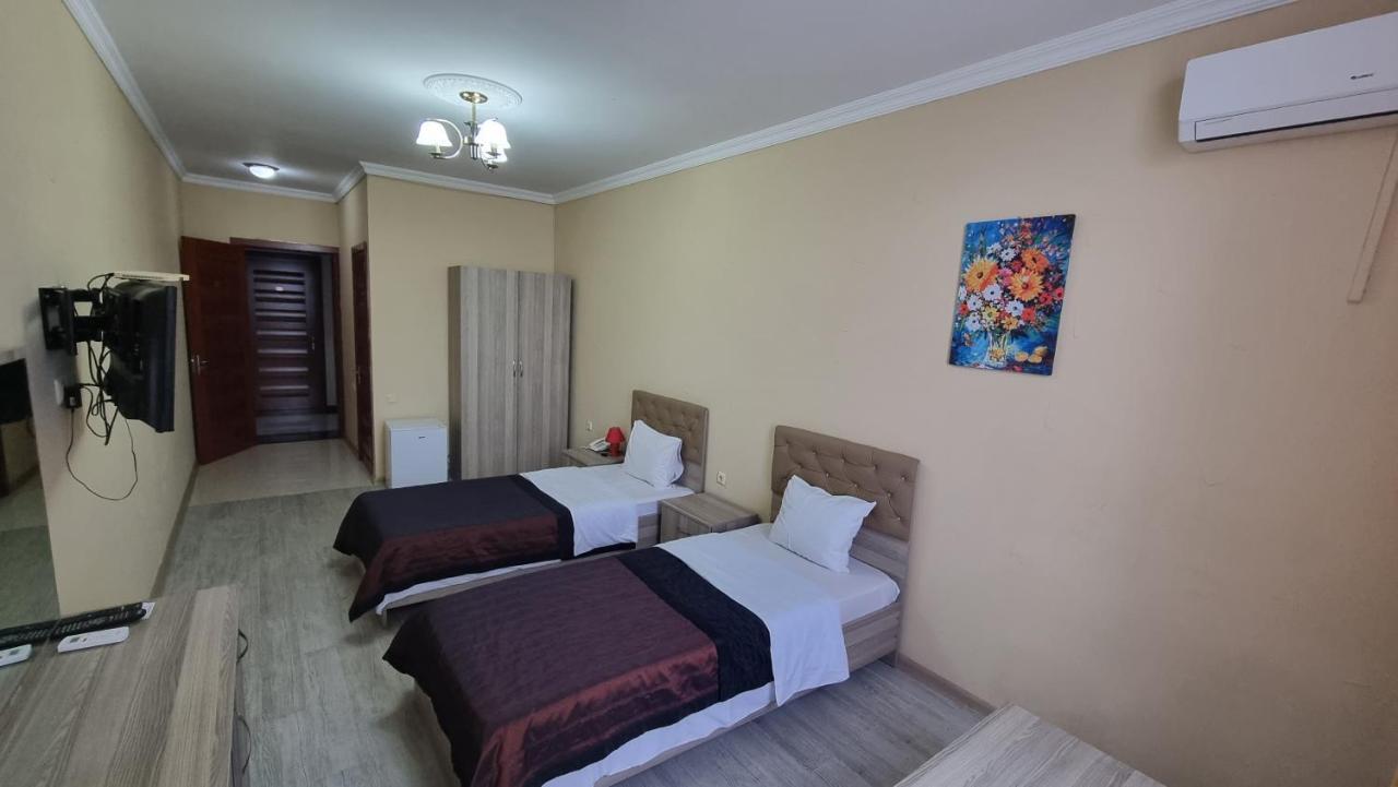 Hotel Darianna Batumi Exterior foto